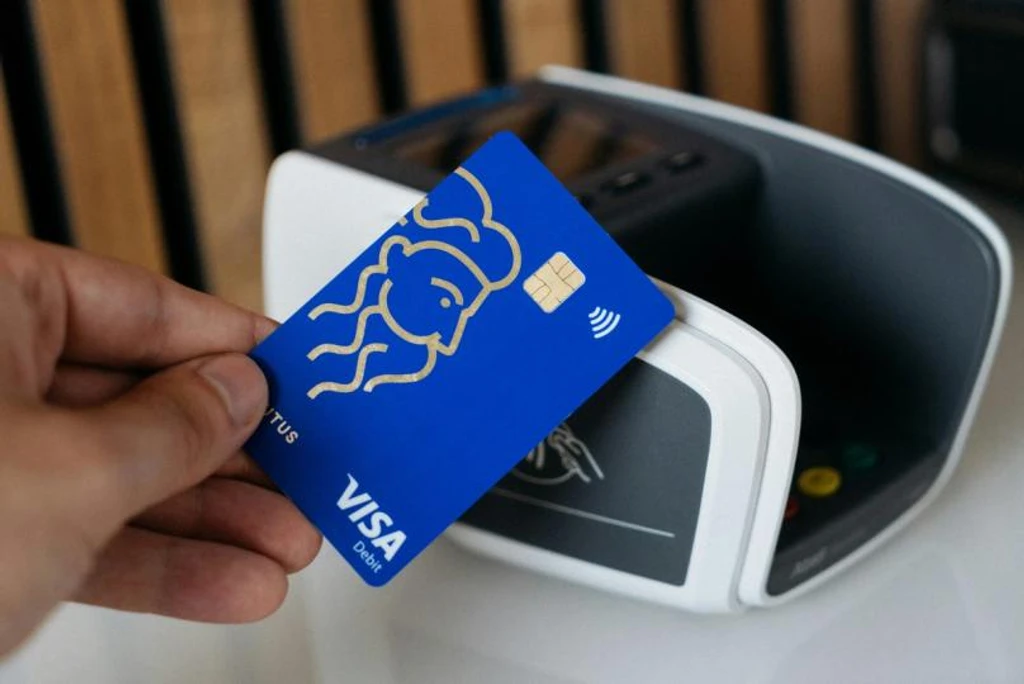 Visa Expands Stablecoin Settlement to Nine Blockchains as Volume Hits $7 Billion Run Rate