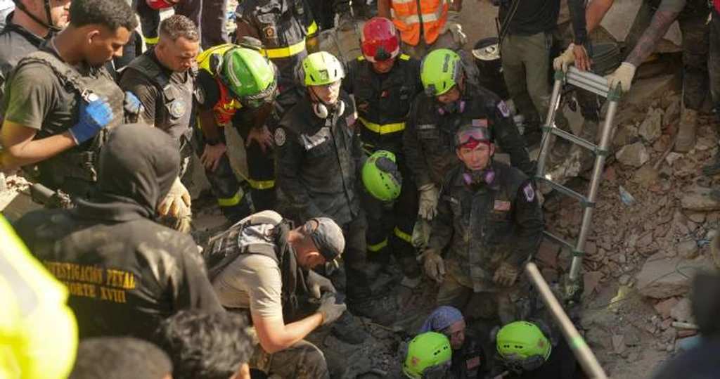 Venezuela Quake Death Toll Rises as International Rescue Teams Arrive