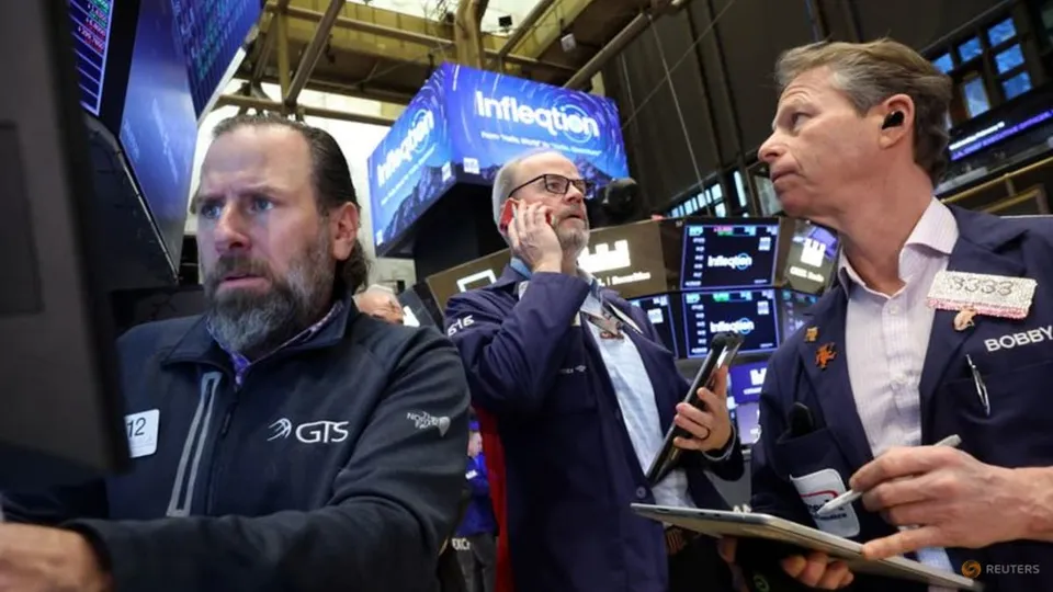 Wall Street Rally Cools; European Stocks Hit Record High