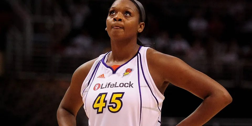 WNBA Champion Kara Braxton Dies at 43