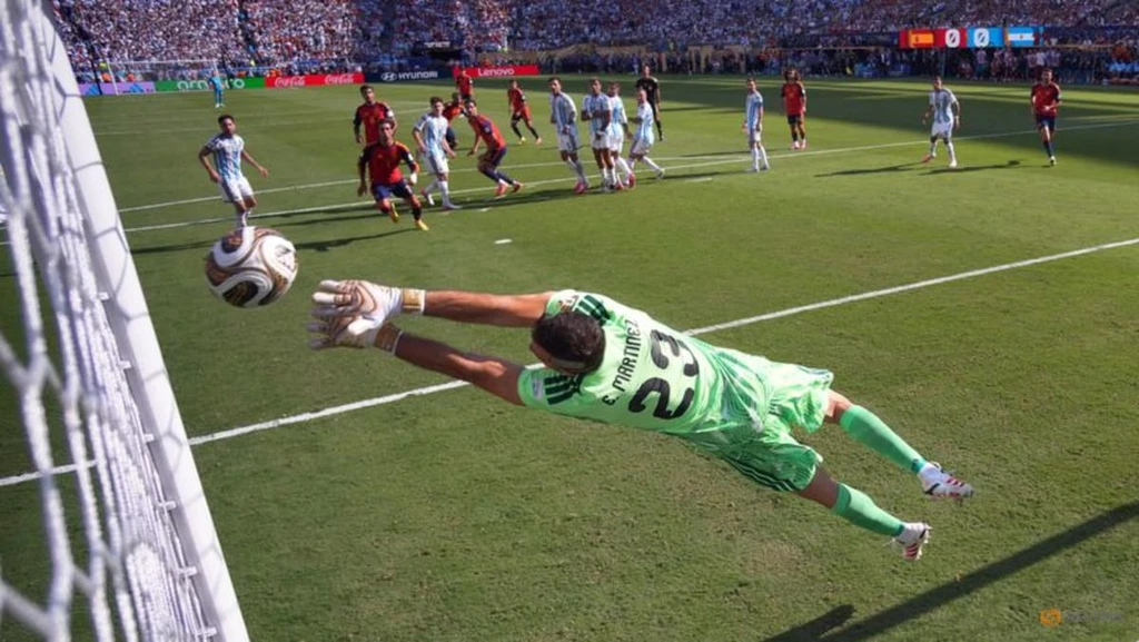 Argentina and Spain Play Extra Time in World Cup Final
