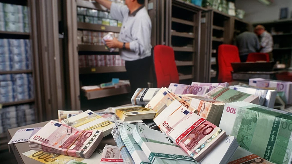 Europe's Ultra-Rich Club Expands: Germany Leads, Poland Surges
