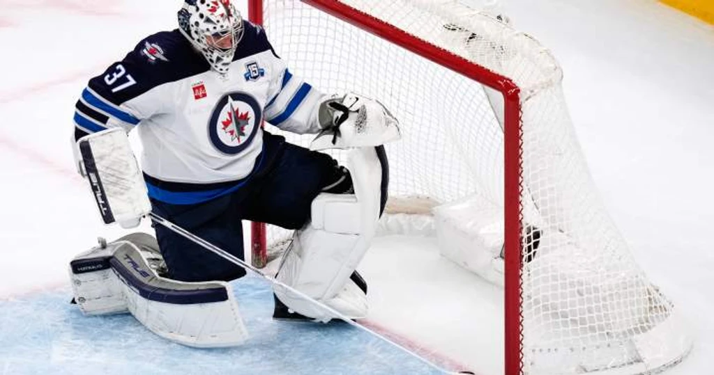 Jets' Playoff Hopes Dim After Lopsided Loss to Bruins