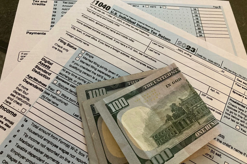 More Americans Rely on Tax Refunds Amid Economic Pressure