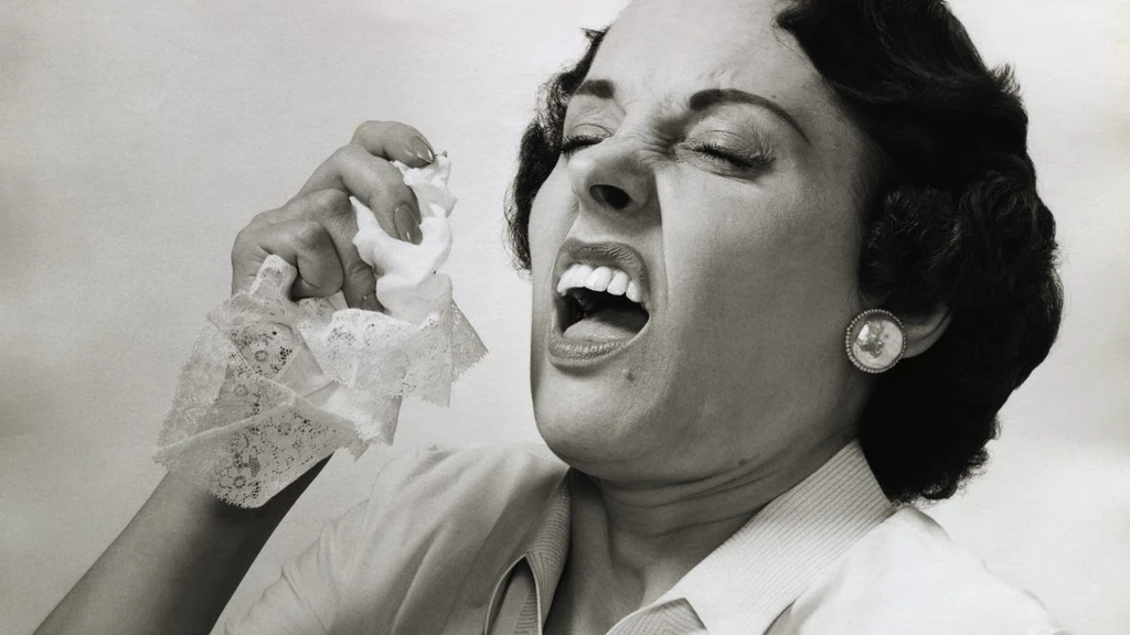 Maggots Found in Woman's Nasal Cavity After Fly Infestation