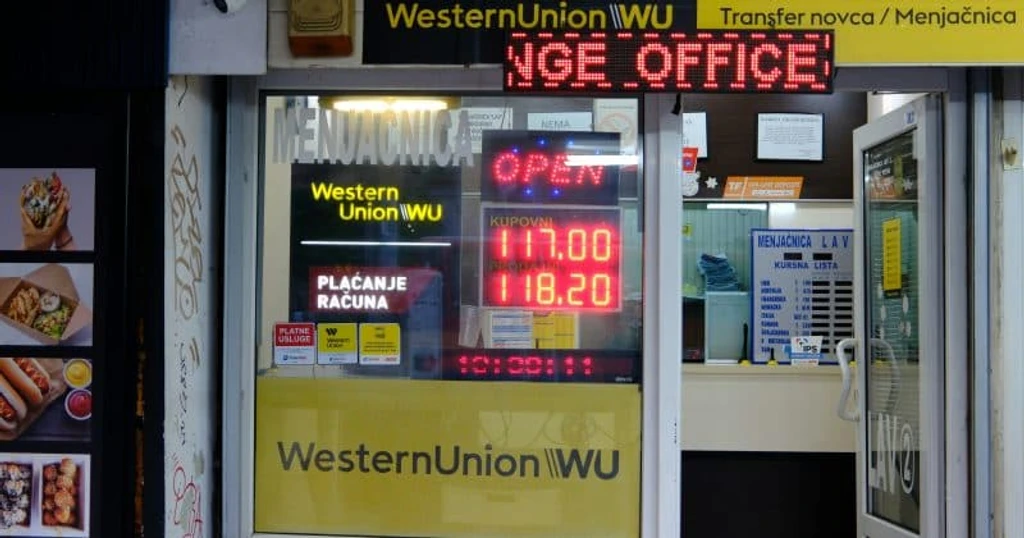 Western Union Launches Solana-Based Stablecoin Next Month