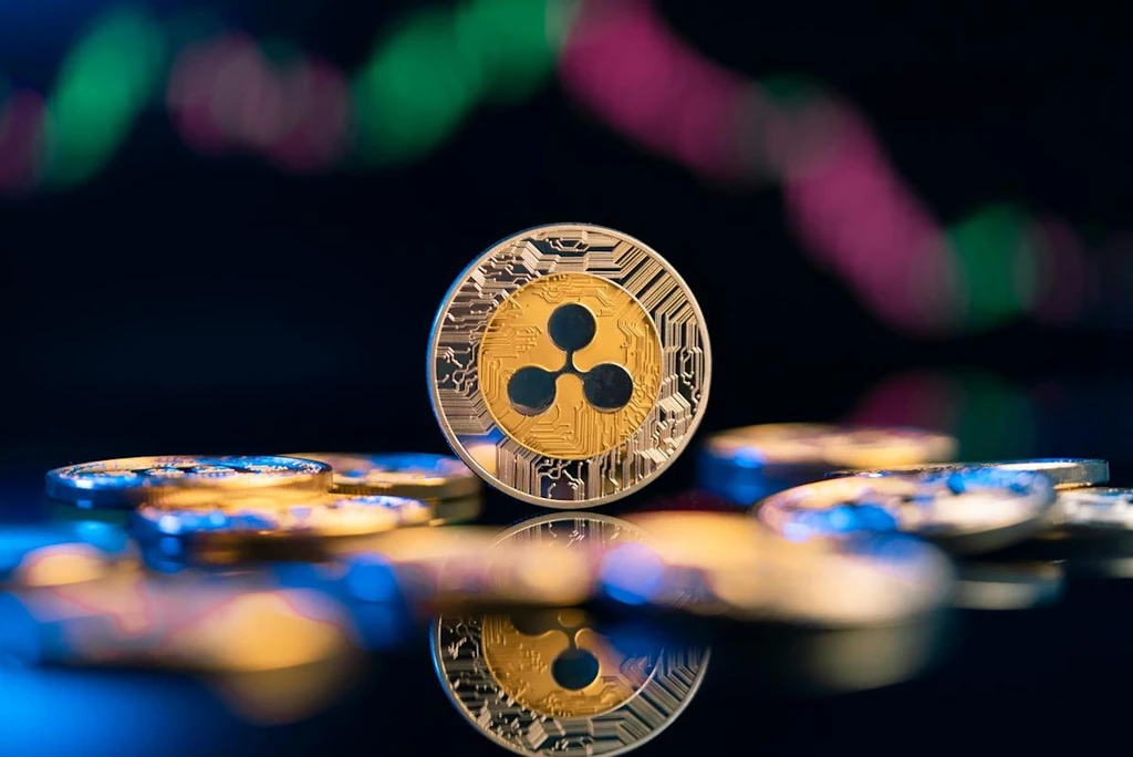 XRP Technical Analyst Projects $8.6 Target Amid Descending Channel Pattern
