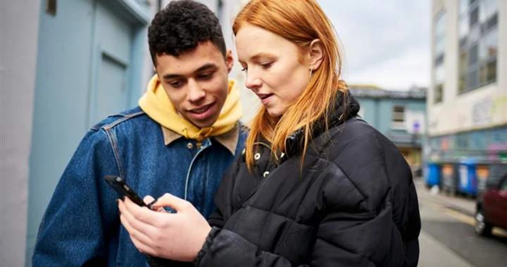 Young Canadian Men Lag on Gender Equality Views, New Poll Reveals
